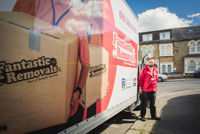 a mover with a Luton van for removals