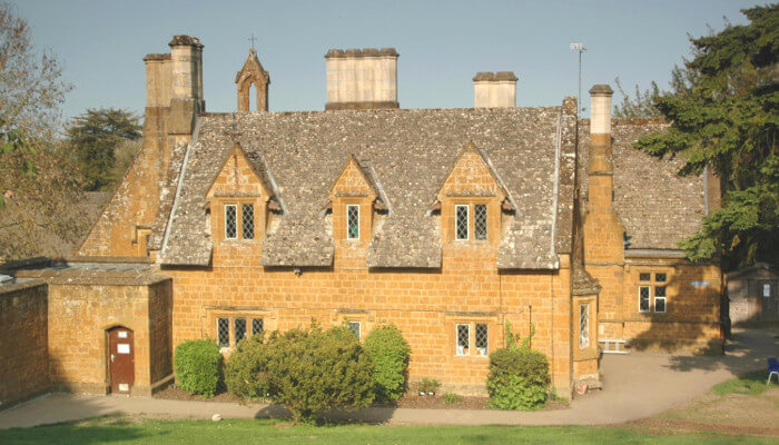 Great Tew School in Oxfordshire - one of the best school places for living in London