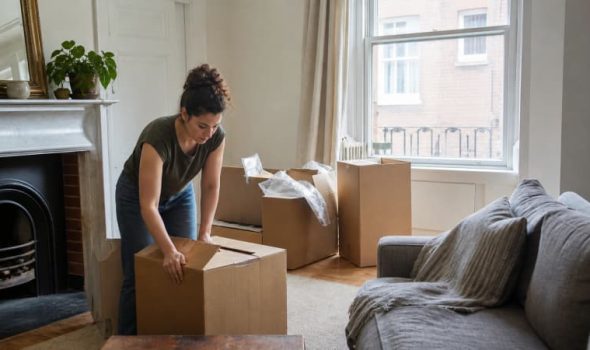 Illustration representing is short-term storage suitable when moving house?